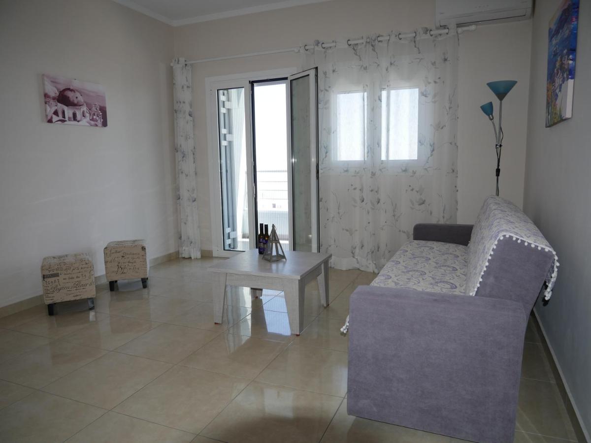 شقة Roza'S Family House إيميروفيغلي المظهر الخارجي الصورة